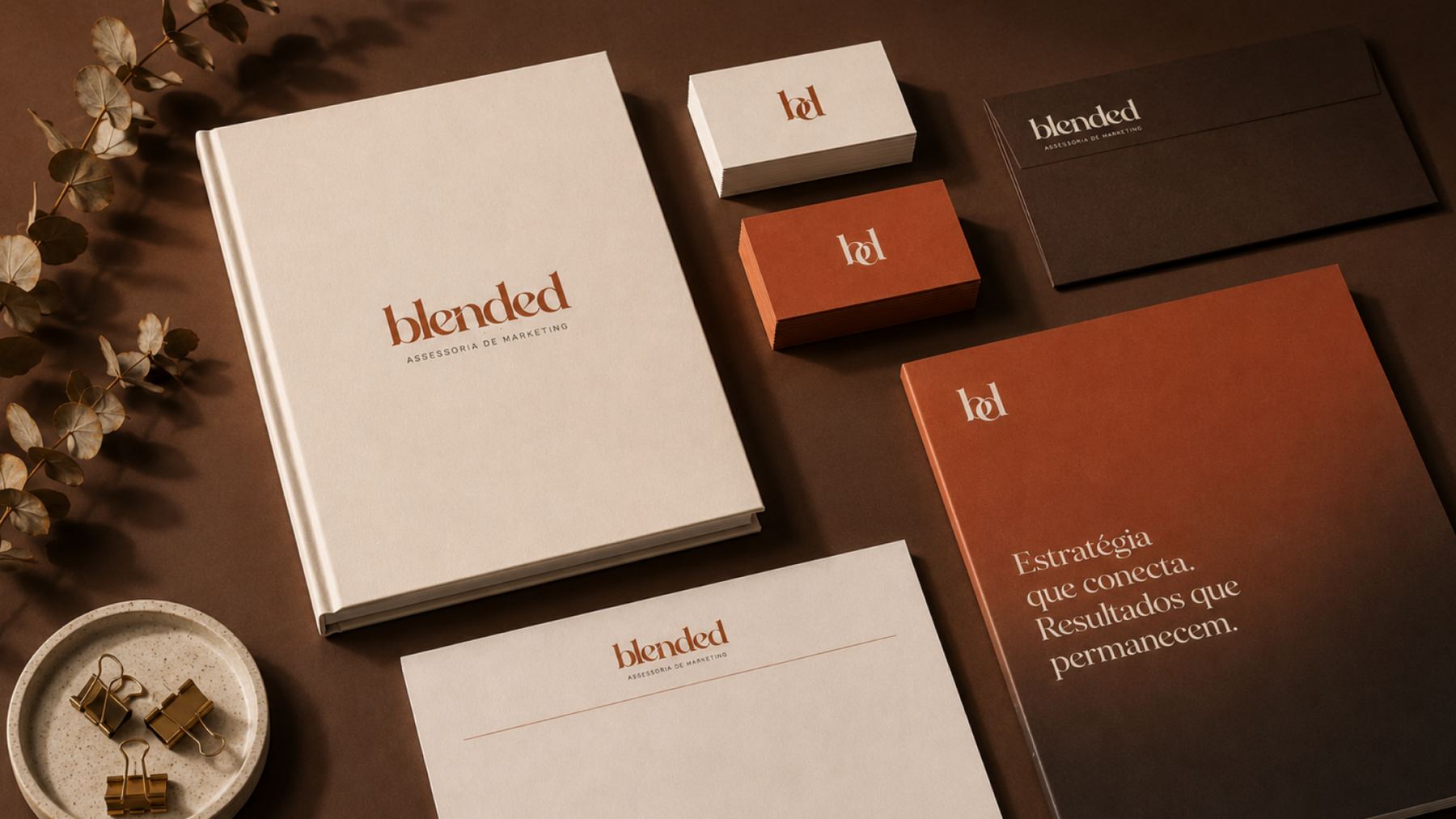 Blended — Aplicação da identidade em papelaria
